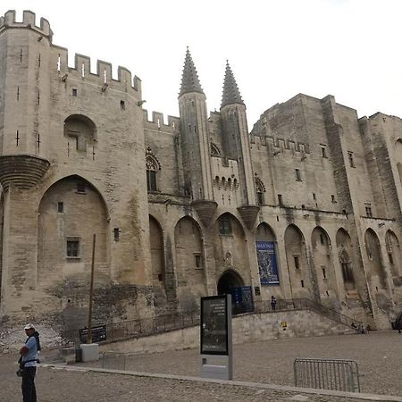 La Maison Im أفينيون المظهر الخارجي الصورة