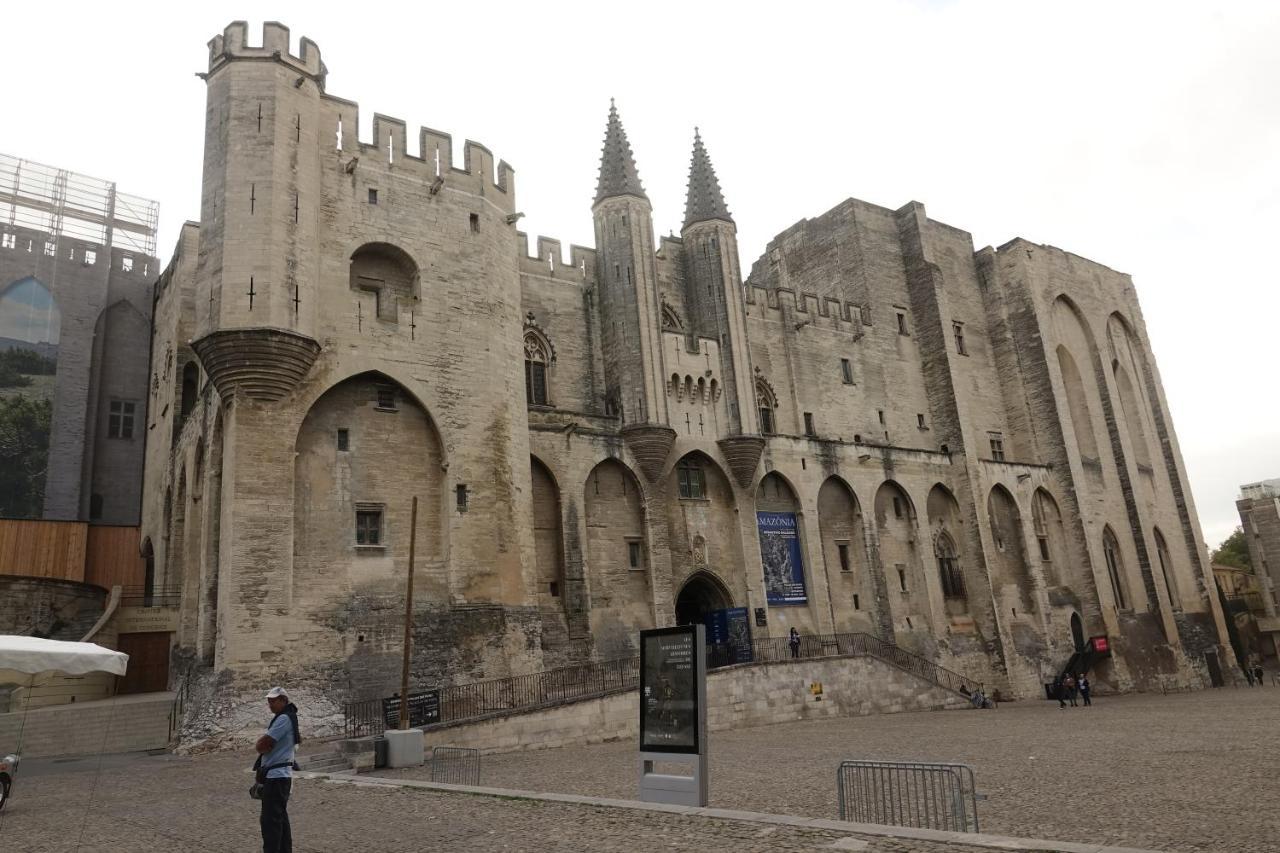 La Maison Im أفينيون المظهر الخارجي الصورة